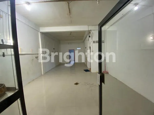 image DEKAT SEKOLAH DEKAT PASAR DEKAT TEMPAT KULINER (1)