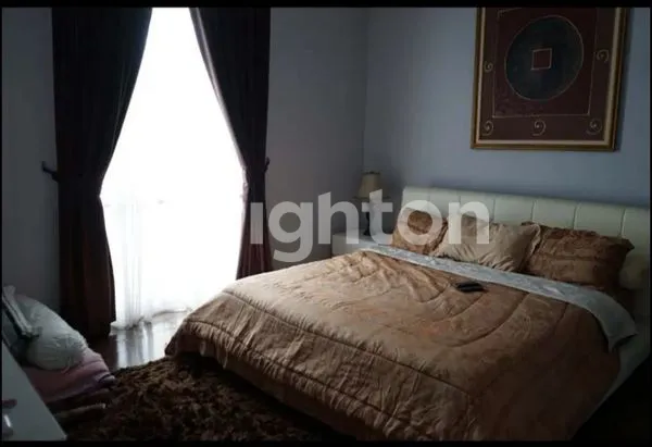 image RUMAH CANTIK DI LENGKAPI KOLAM RENANG FULL FURNISHED DI JAKARTA TIMUR (4)
