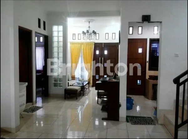 image RUMAH 4 BR BEBAS BANJIR DI RAWAMANGUN (3)