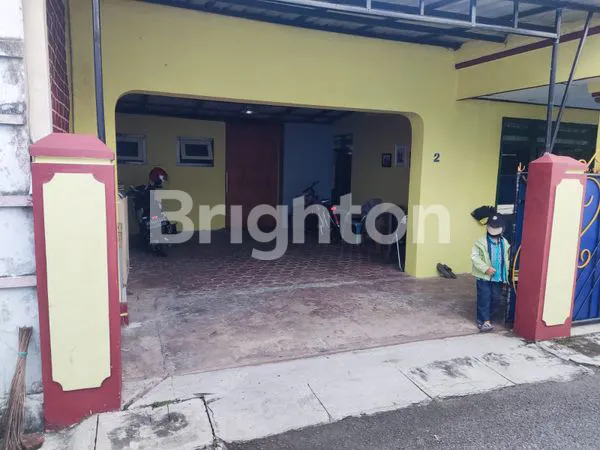 image RUMAH DI TENGAH KOTA KEDIRI  (2)