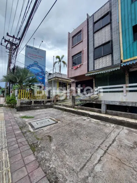 image LOKASI STRATEGIS TENGAH KOTA (2)