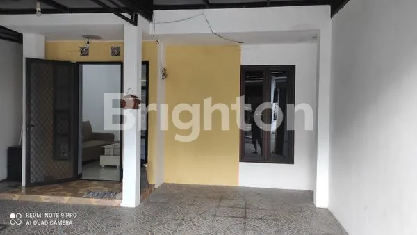 image RUMAH 2 LANTAI SIAP HUNI (2)