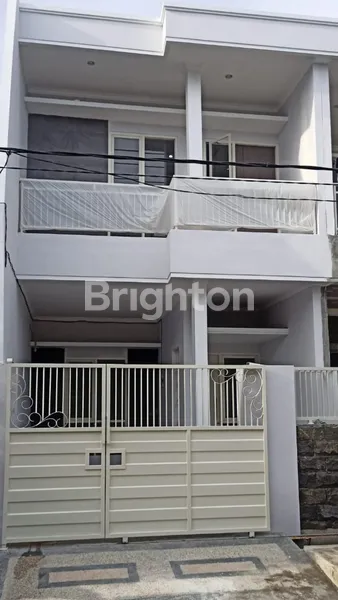 image RUMAH BARU SIAP HUNI DENGAN ROW JALAN LEBAR DI SUTOREJO DEKAT KENJERAN, LEBAK, PLOSO, KALIJUDAN (1)