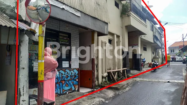 image RUMAH LEBAR MUKA LUAS MUAT BEBERAPA KIOS + KOST 10 KAMAR TANJUNG DUREN (4)