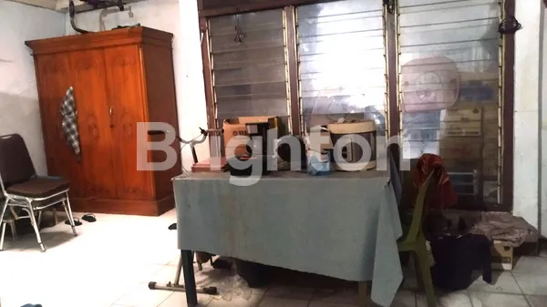 image RUMAH LEBAR MUKA LUAS MUAT BEBERAPA KIOS + KOST 10 KAMAR TANJUNG DUREN (7)
