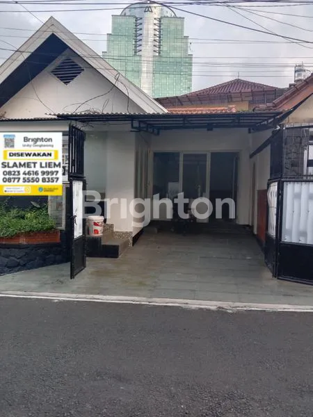 RUMAH EX KANTOR LUAS DI JL TAMAN BENDUNGAN JATI LUHUR JAKARTA