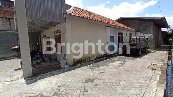 image RUMAH HITUNG TANAH DI JL RAYA KALIWARON SURABAYA DEKAT MERR (2)