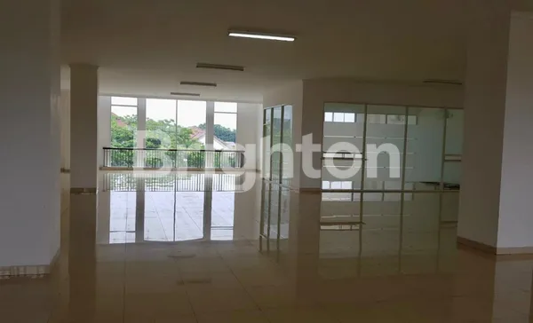 image GEDUNG MEWAH NOL JALAN JEMURSARI 3 LANTAI ADA CCTV (7)