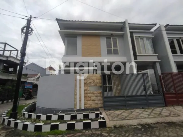 image RUMAH SUTOREJO BARU SIAP HUNI STRATEGIS KE UNAIR, MULYOSARI, MERR (1)