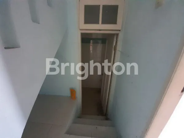 image RUMAH STRATEGIS DI PERUMAHAN BALIKPAPAN BARU (4)