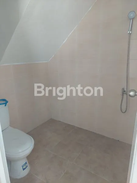 image DISEWAKAN RUMAH BARU 2 LANTAI GRAND ALEXANDRIA BY PURI SURYA JAYA. (4)