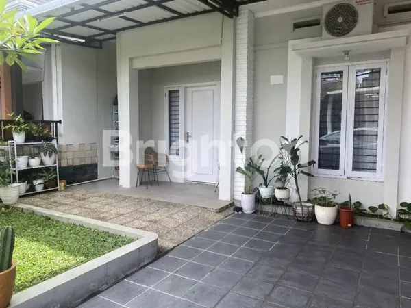 image RUMAH SIAP HUNI DEKAT STASIUN (1)