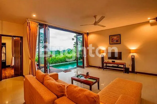 image VILLA LUAS MEWAH DAN FULL FURNISHED DI CANGGU BALI (8)
