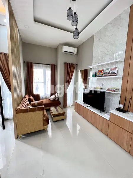 image RUMAH BARU TOWNHOUSE MINIMALIS MEWAH DAN STRATEGIS DI TENGAH KOTA (2)