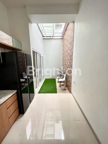 image RUMAH BARU TOWNHOUSE MINIMALIS MEWAH DAN STRATEGIS DI TENGAH KOTA (4)