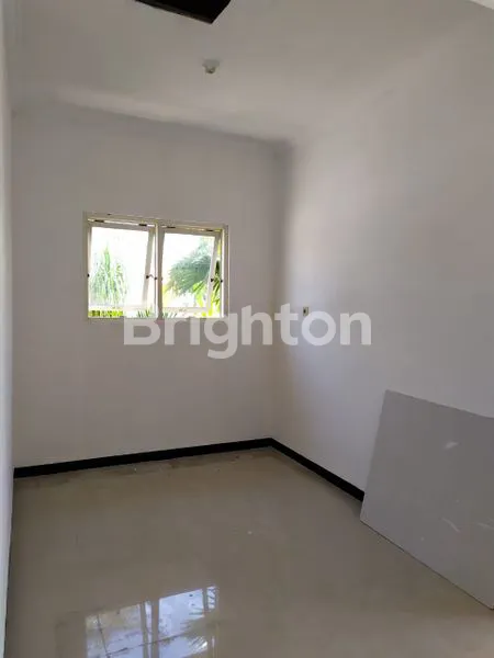 image RUMAH MENGANTI BANTING HARGA (2)