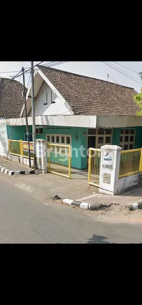 image RUMAH HOOK TENGAH KOTA KEDIRI (1)