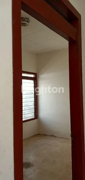 image RUMAH LUAS DI SEMAMPIR KOTA KEDIRI (2)