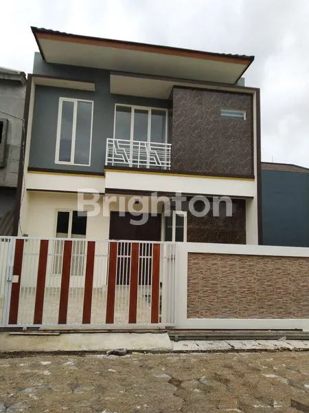 image RUMAH RUNGKUT ASRI MINIMALIS SIAP HUNI DEKAT RAYA MERR PONDOK TJANDRA PURIMAS (1)