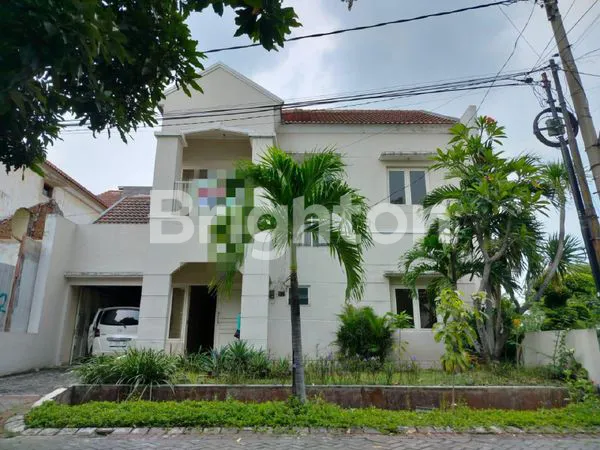 image RUMAH MINIMALIS 2 LANTAI SIAP HUNI LOKASI TENGAH KOTA SIDOARJO (1)