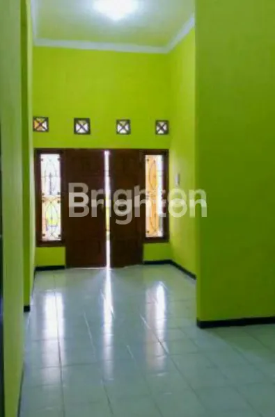 image RUMAH BERSIH TERAWAT DI PERUM GRAHA ASRI SUKODONO SIDOARJO (2)