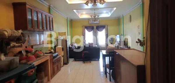 image RUKO 2 1/2 LANTAI, DEKAT DENGAN STASIUN (4)