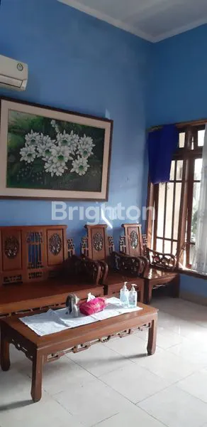 image RUMAH SIAP HUNI 2 LANTAI TERAWAT KONDISI BAGUS PONGANGAN MANYAR GRESIK JAWA TIMUR (2)
