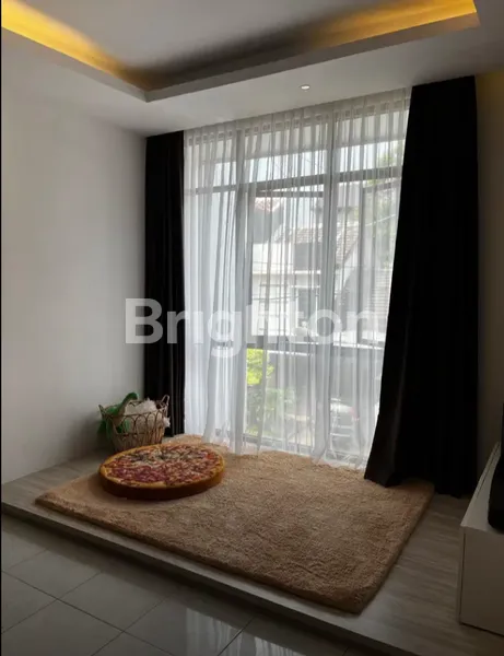 image RUMAH ARSITEK SIAP HUNI JUAL CEPAT DI JATIBENING BARU BEKASI (3)