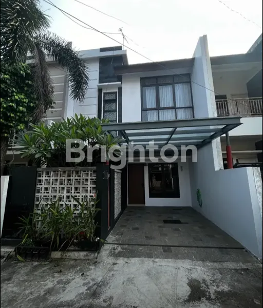 image RUMAH ARSITEK SIAP HUNI JUAL CEPAT DI JATIBENING BARU BEKASI (1)