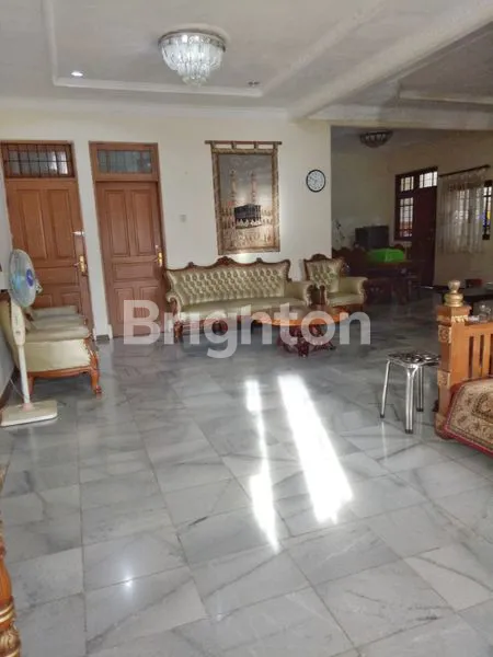 image DI JUAL RUMAH DI JAKARTA SELATAN (3)