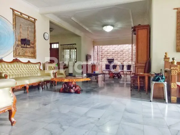 image DI JUAL RUMAH DI JAKARTA SELATAN (4)