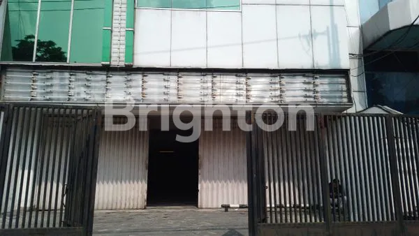 image *RUKO 5 LANTAI EX BANK KAWASAN STRATEGIS DAERAH PERAK* (4)