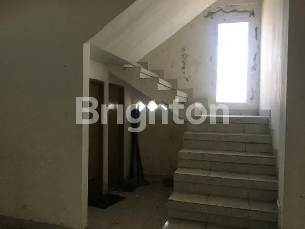 image RUKO LUAS LOKASI STRATEGIS DI GIANYAR (6)