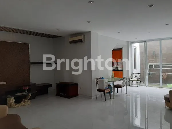 image RUMAH 2LT DI METRO PERMATA JAKARTA BARAT (8)