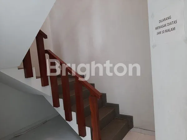 image RUMAH 2LT DI METRO PERMATA JAKARTA BARAT (4)