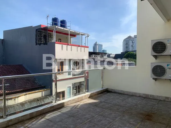 image RUMAH TANJUNG DUREN JAKARTA BARAT, GROGOL, MEWAH CANTIK BANGUNAN BARU 2018 SIAP HUNI 3,5LT (4)