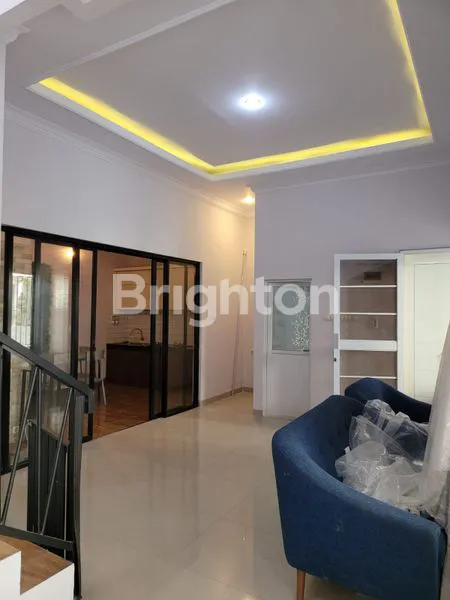 image RUMAH 2 LANTAI BARU FULL FURNISHED, CLUSTER JAGAKARSA DEKAT TB SIMATUPANG, PERUMAHAN JAKARTA SELATAN  (1)