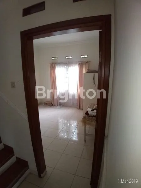 image RUMAH BESAR TERAWAT SIYAP HUNI DI ARCAMANIK BANDUNG (8)