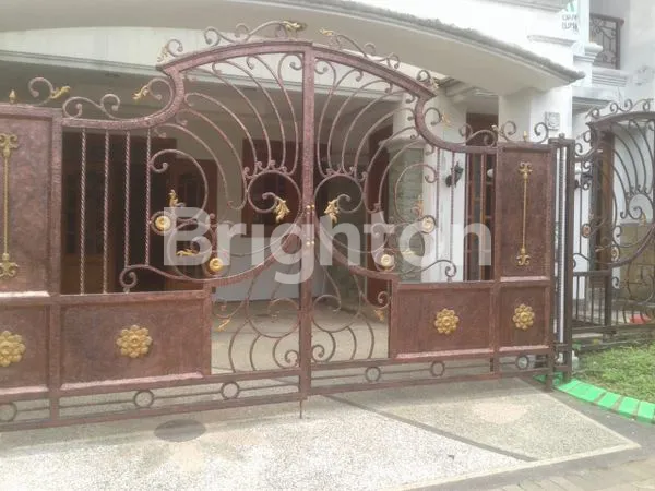 image PANTAI MENTARI JALAN UTAMA (1)