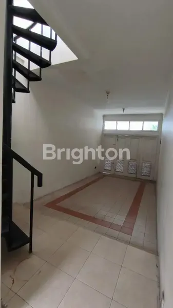 image RUMAH PURI SENTRA RAYA (4)