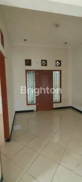 image DISEWAKAN RUMAH 3 KAMAR (5)