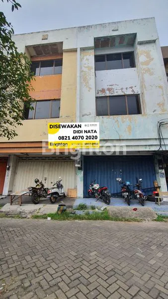 image RUKO PANJANG JIWO 3 LANTAI 2 JEJER (2)