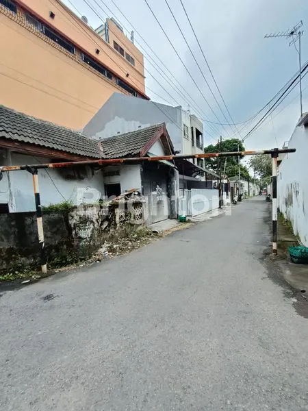 image RUMAH TENGAH KOTA SOLO (5)