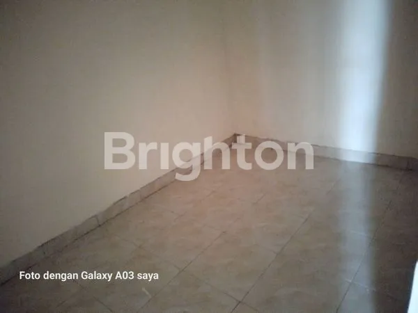 image RUMAH CANTIK DAN SEJUK DI TENGAH KOTA BALIKPAPAN (3)