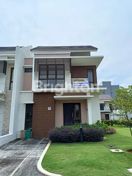 DIJUAL MURAH RUMAH BARU HOOK DITHE ORCHARD SUMARECON BEKASIKOMPLEK BURGUNDY RESIDENTTIPE MAGENTA HOOK