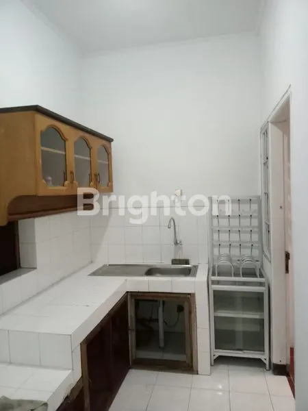 image RUMAH DISEWAKAN SEMI FURNISED MULYOSARI PRIMA (4)