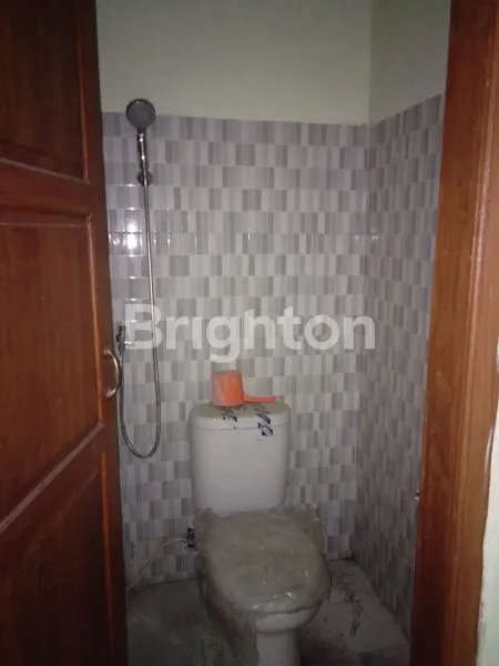 image RUMAH 2 LANTAI BANYUANYAR (7)