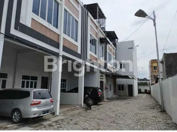 image KOMPLEK SETIA PALACE (7)