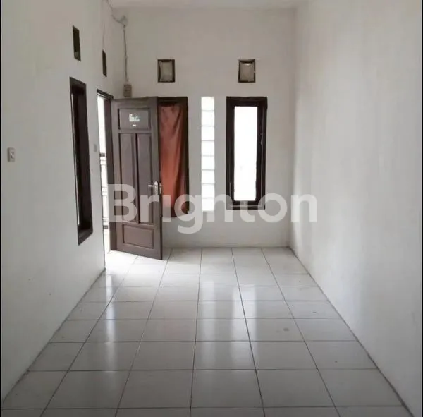image RUMAH 2LT MINIMALIS SALENDRO - GUMURUH (2)