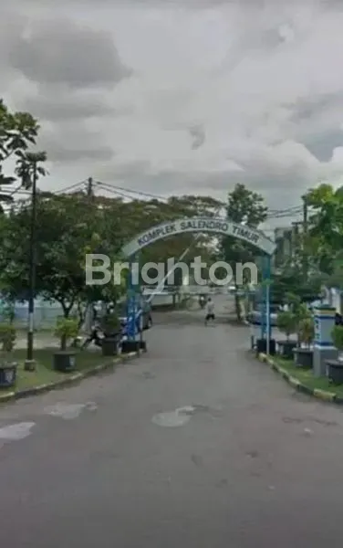 image RUMAH 2LT MINIMALIS SALENDRO - GUMURUH (7)